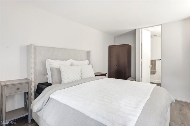 6826 Old Royalton Road 2, Brecksville, OH 44141