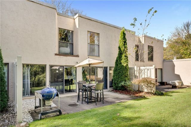 6826 Old Royalton Road 2, Brecksville, OH 44141