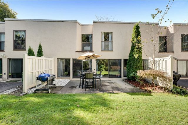 6826 Old Royalton Road 2, Brecksville, OH 44141