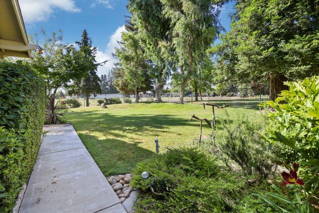 10636 Elkhorn Dr, Stockton, CA 95209
