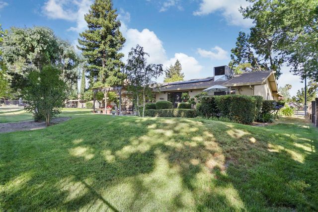 10636 Elkhorn Dr, Stockton, CA 95209