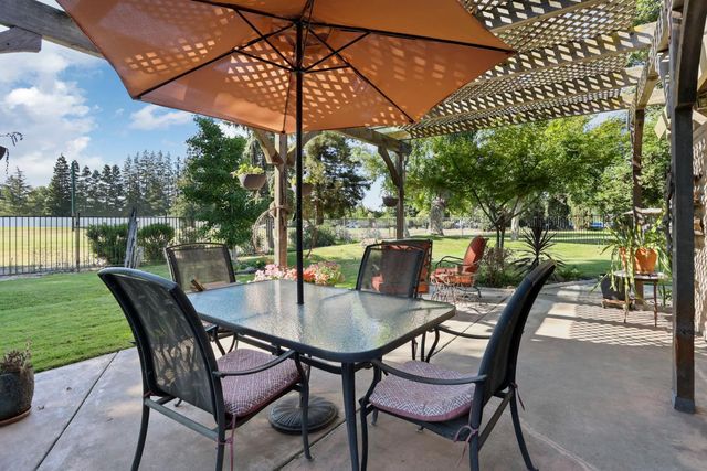 10636 Elkhorn Dr, Stockton, CA 95209