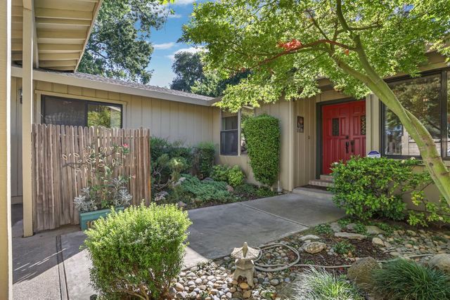 10636 Elkhorn Dr, Stockton, CA 95209