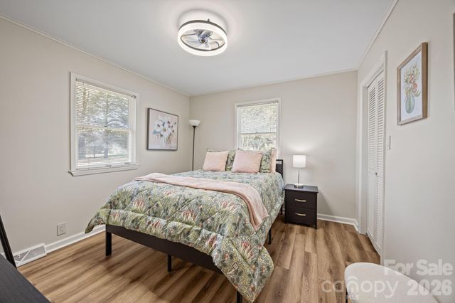 3368 N Glenola Road, Archdale, NC 27263