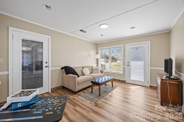 3368 N Glenola Road, Archdale, NC 27263