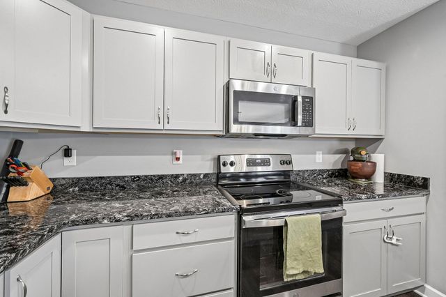 44 Township Road 184 44 Township Road 184, Bellefontaine, OH 43311
