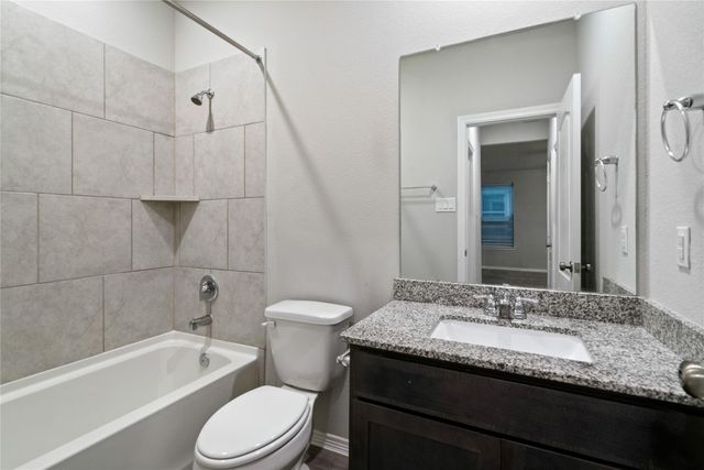 25738 Boxwood Hedge Lane, Tomball, TX 77375