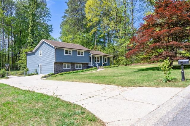 170 Settendown Trail SE, Mableton, GA 30126