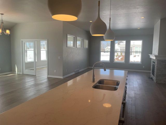 3371 CAPELLA LANE, Green Bay, WI 54311