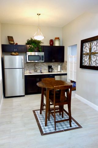 1212 Glen Garden Drive, Fort Worth, TX 76104