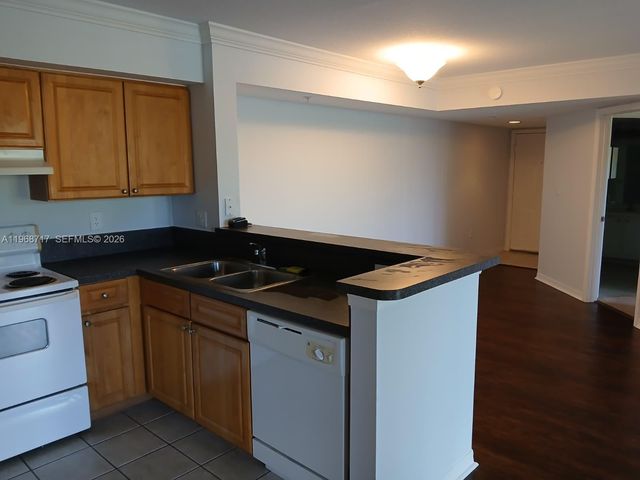 15065 Michelangelo Blvd 204, Delray Beach, FL 33446