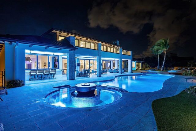 3016 SE Dune Drive, Stuart, FL 34996