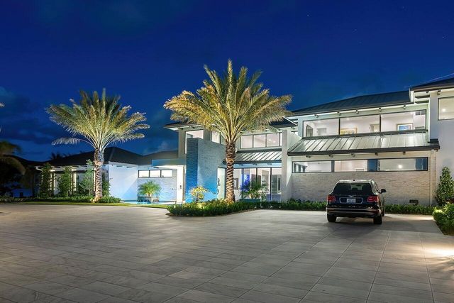 3016 SE Dune Drive, Stuart, FL 34996