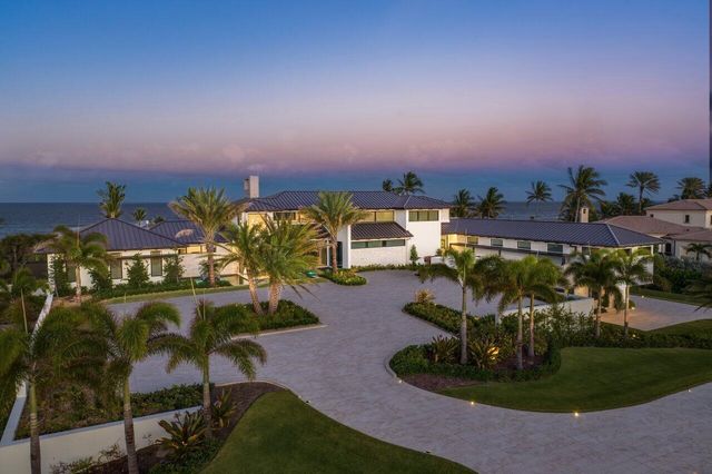 3016 SE Dune Drive, Stuart, FL 34996