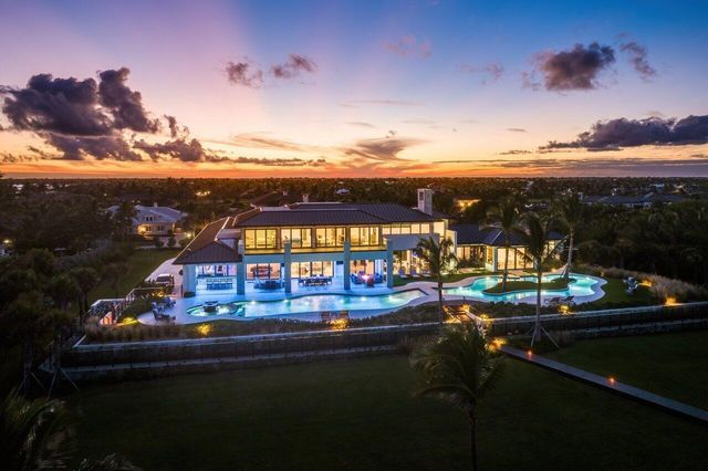 3016 SE Dune Drive, Stuart, FL 34996