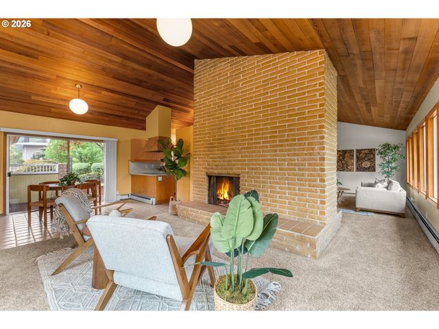 1470 Se 37TH Ave, Hillsboro, OR 97123