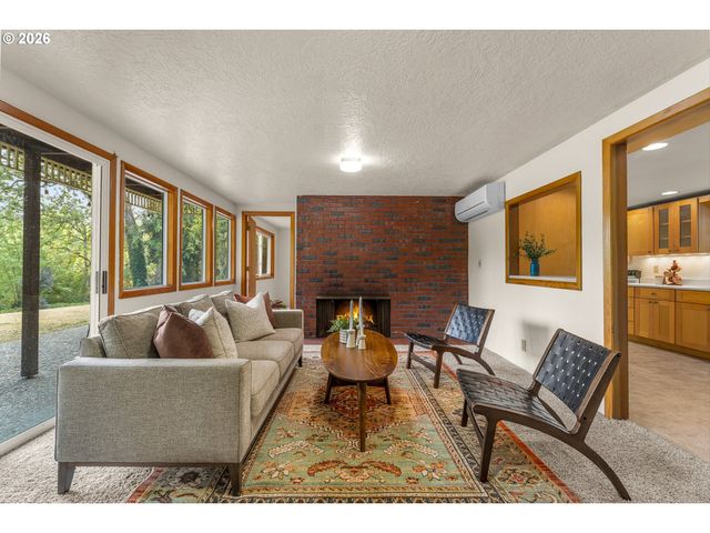 1470 Se 37TH Ave, Hillsboro, OR 97123