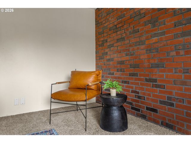 1470 Se 37TH Ave, Hillsboro, OR 97123
