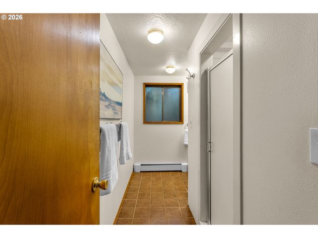 1470 Se 37TH Ave, Hillsboro, OR 97123