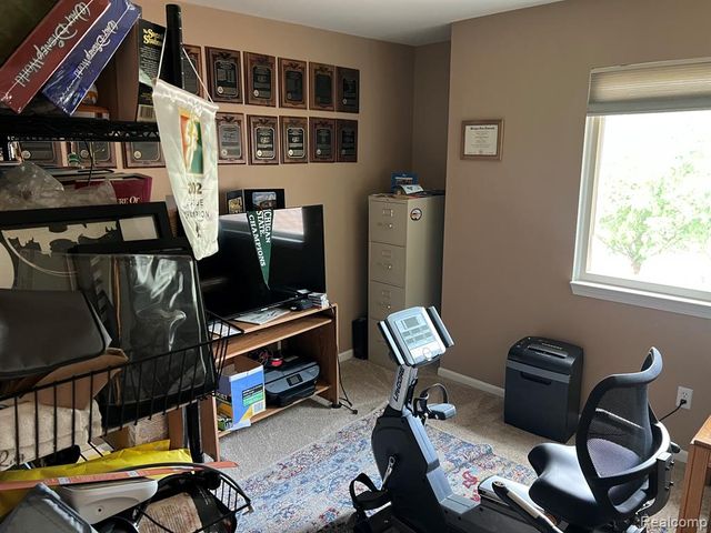 14894 Santa Anita Avenue, Livonia, MI 48154