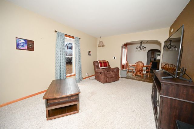 416 Prospect Street, Manchester, IA 52057