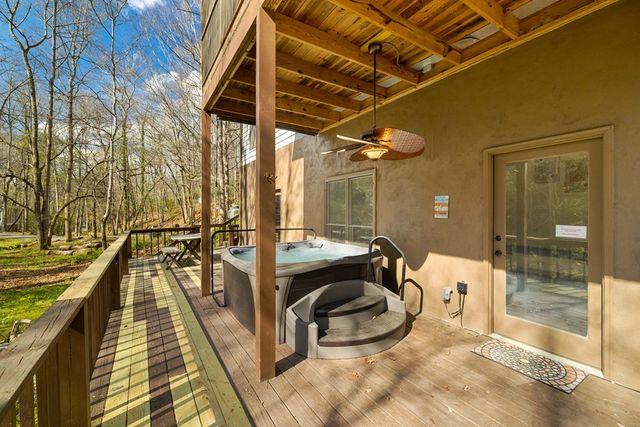1396 Cherokee Trail, Young Harris, GA 30582