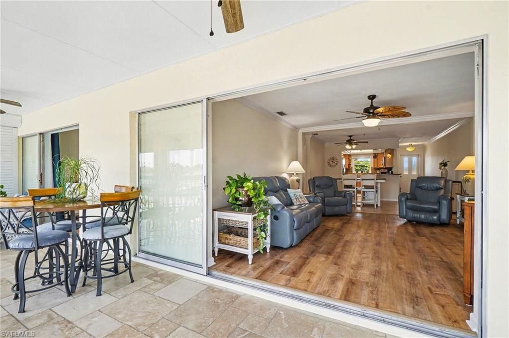 Image 12 of property listing at 1206 SE 46th ST 2G, Cape Coral, FL 33904