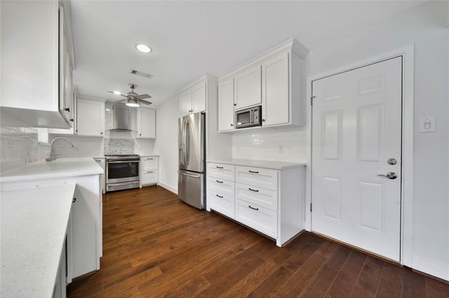 995 Curtin Street, Houston, TX 77018