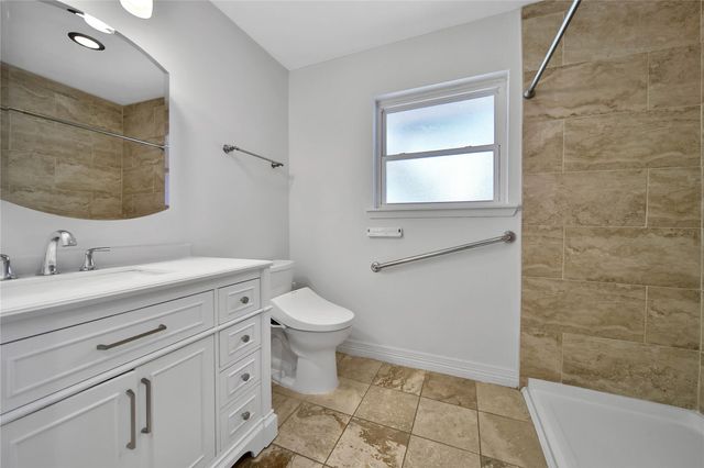 995 Curtin Street, Houston, TX 77018