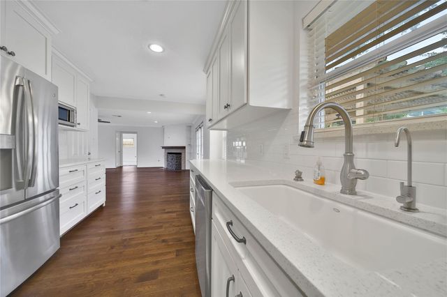 995 Curtin Street, Houston, TX 77018