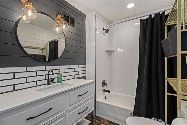 8133 Woodward Street, Overland Park, KS 66204