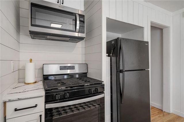 8133 Woodward Street, Overland Park, KS 66204