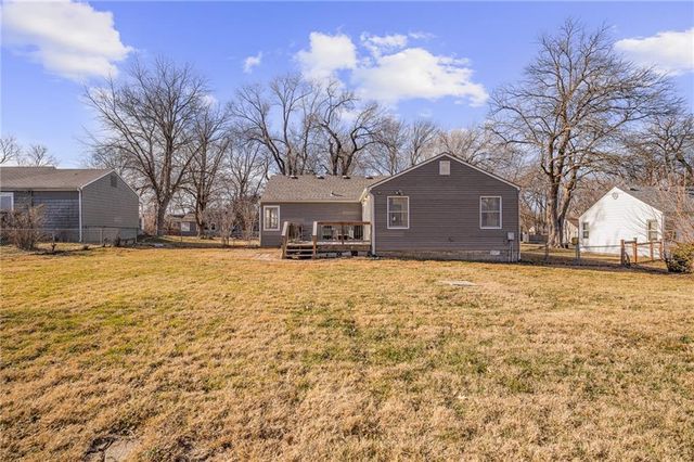 8133 Woodward Street, Overland Park, KS 66204