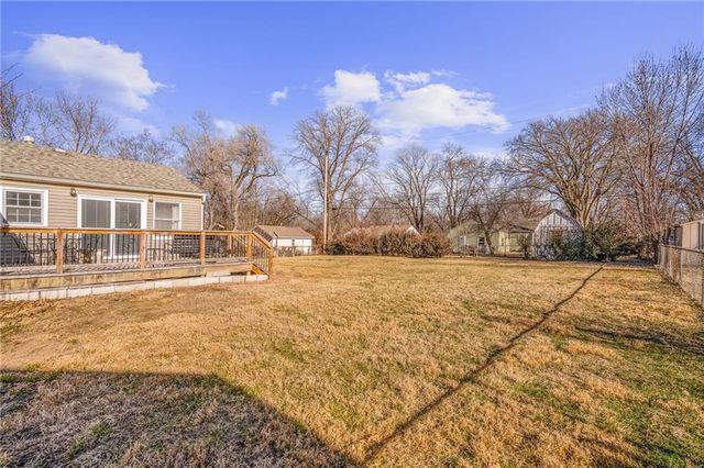 8133 Woodward Street, Overland Park, KS 66204