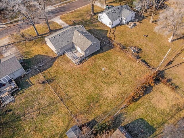 8133 Woodward Street, Overland Park, KS 66204