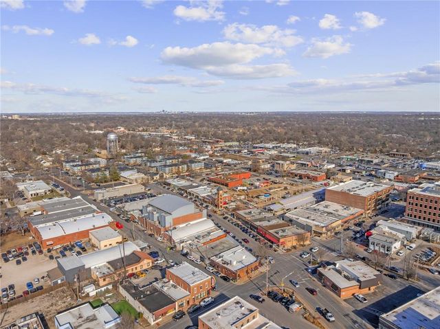 8133 Woodward Street, Overland Park, KS 66204