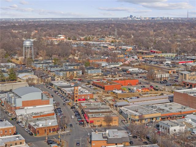 8133 Woodward Street, Overland Park, KS 66204