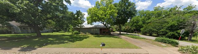 600 S 3rd Street, Grandview, TX 76050