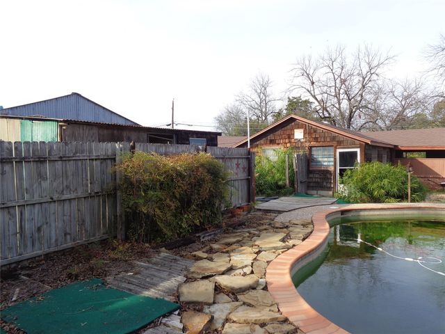 600 S 3rd Street, Grandview, TX 76050