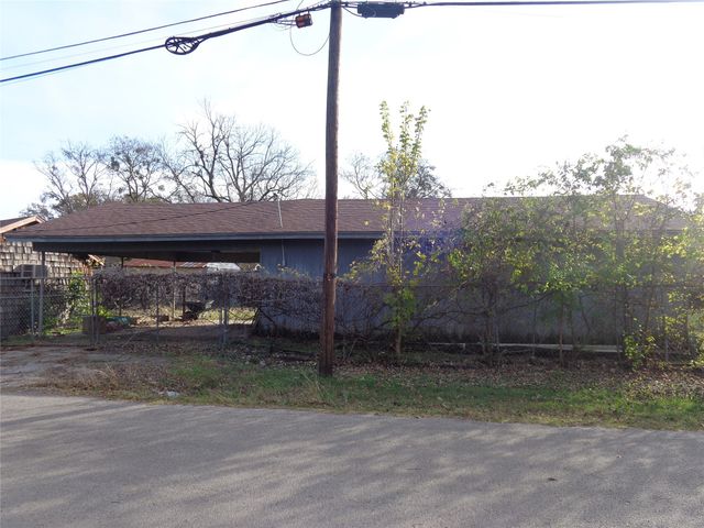 600 S 3rd Street, Grandview, TX 76050