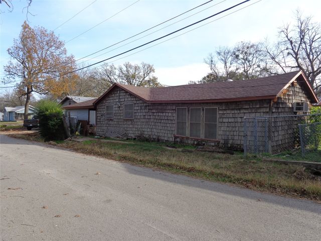 600 S 3rd Street, Grandview, TX 76050