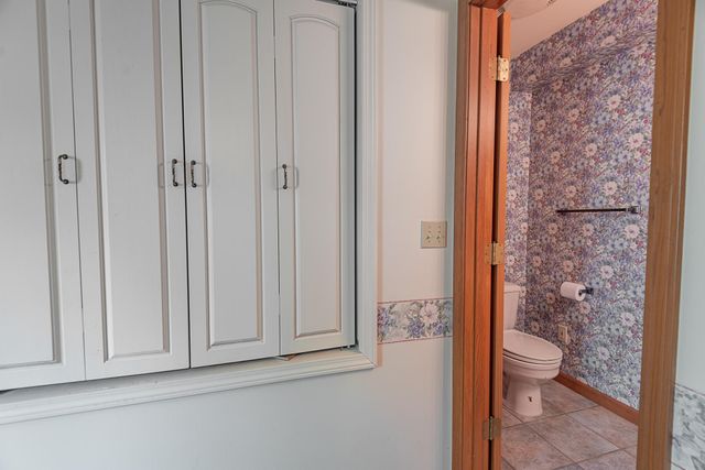 4439 E Fox Bluff Lane, Springfield, MO 65809
