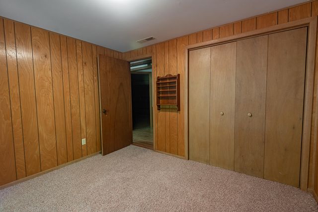4439 E Fox Bluff Lane, Springfield, MO 65809