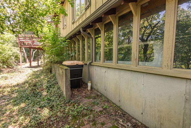 4439 E Fox Bluff Lane, Springfield, MO 65809