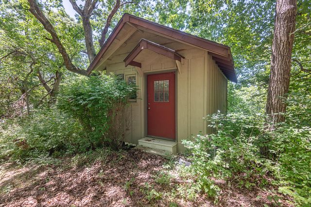 4439 E Fox Bluff Lane, Springfield, MO 65809