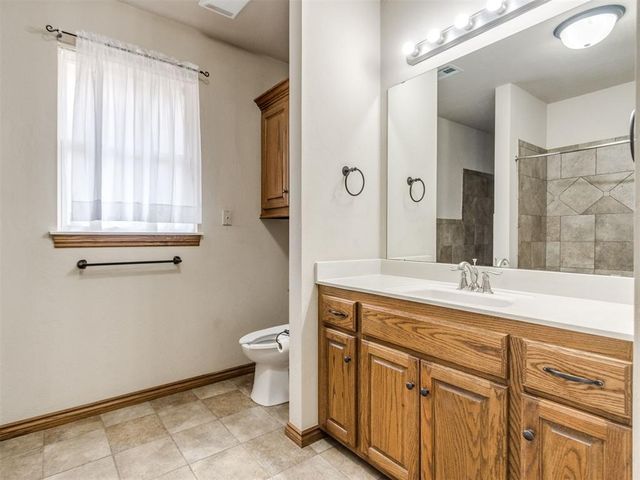 2109 Stony Brook Lane, Yukon, OK 73099