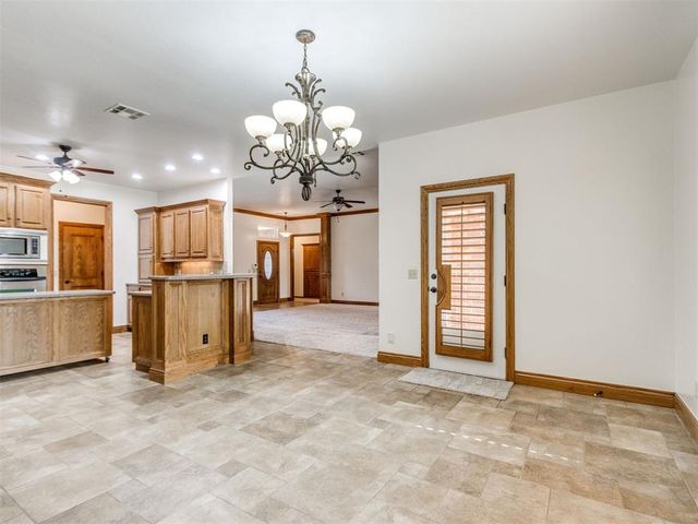 2109 Stony Brook Lane, Yukon, OK 73099