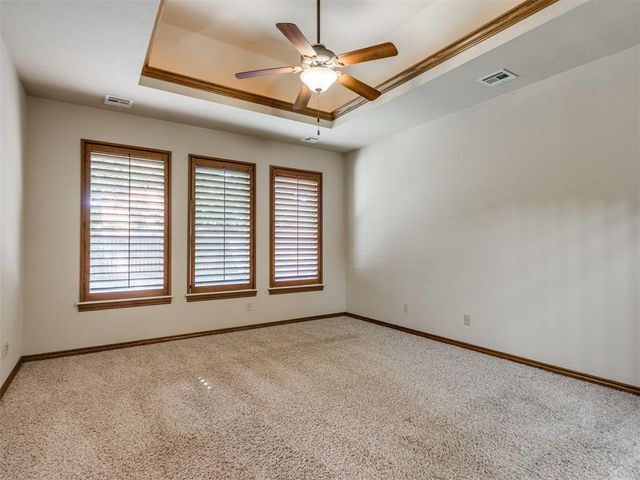 2109 Stony Brook Lane, Yukon, OK 73099