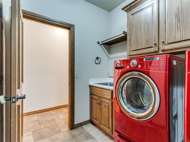 2109 Stony Brook Lane, Yukon, OK 73099