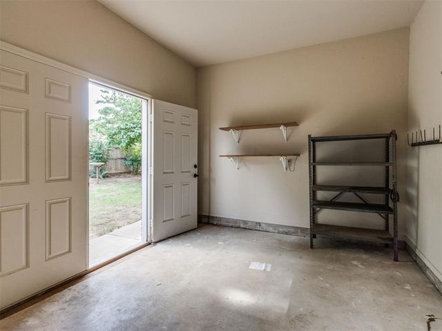 2109 Stony Brook Lane, Yukon, OK 73099